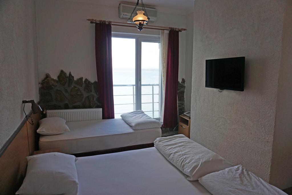 Aqua Boss Hotel Eceabat Eksteriør billede